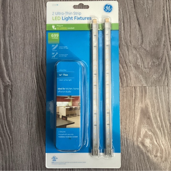 GE Ultra-Thin LED Light Fixture Bright Strips - Plug-in, 10 in X 3 - Picture 3 of 7
